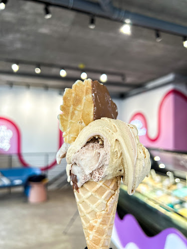 Crumbs And Cream - Sandton