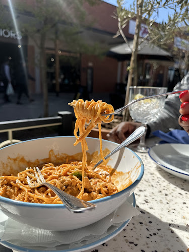 Comentarii opinii despre Mythos Greek Restaurants