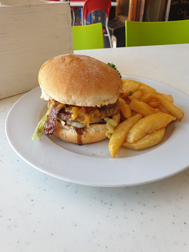 Opinii despre Gem Restaurant and Take Away în Graaff-Reinet - Hospitality and gastronomy