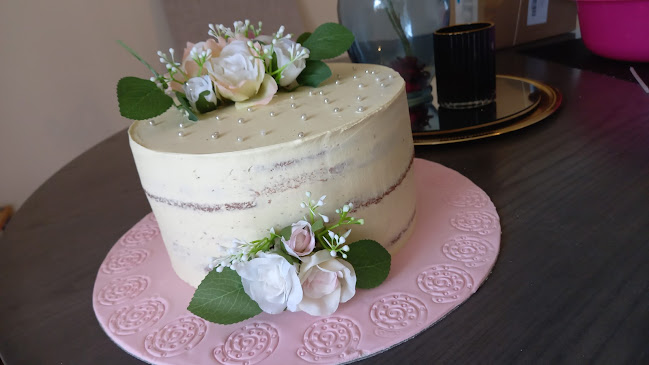 Comentarii opinii despre Christybakery. We do all occasions Cake. wedding cakes specialist