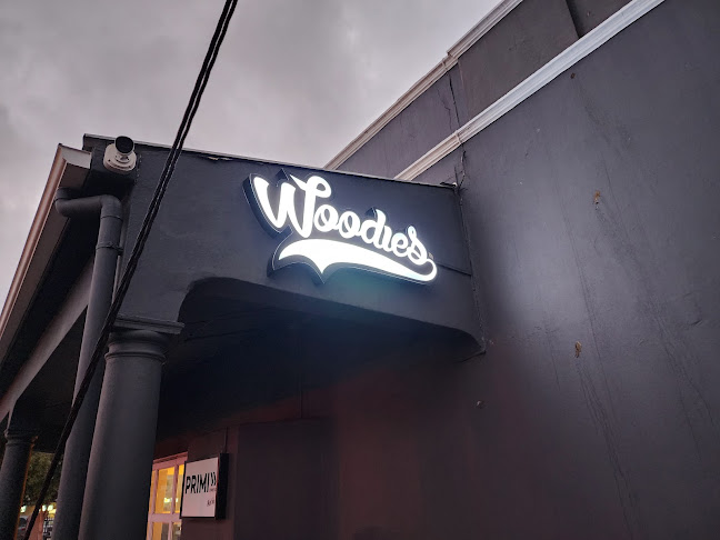 Woodies Burgers - Hospitality and gastronomy