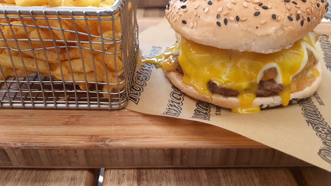 RocoMamas Florida Road - Halaal