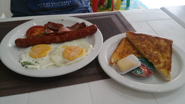 Comentarii opinii despre PitStop Bar & Grill