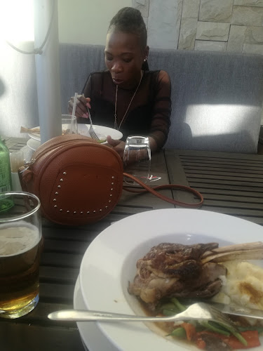 Opinii despre Freshstop Hobie Beach în Gqeberha - Hospitality and gastronomy