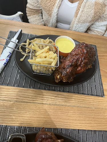 Opinii despre Boulder Creek Spur în Pietermaritzburg - Hospitality and gastronomy