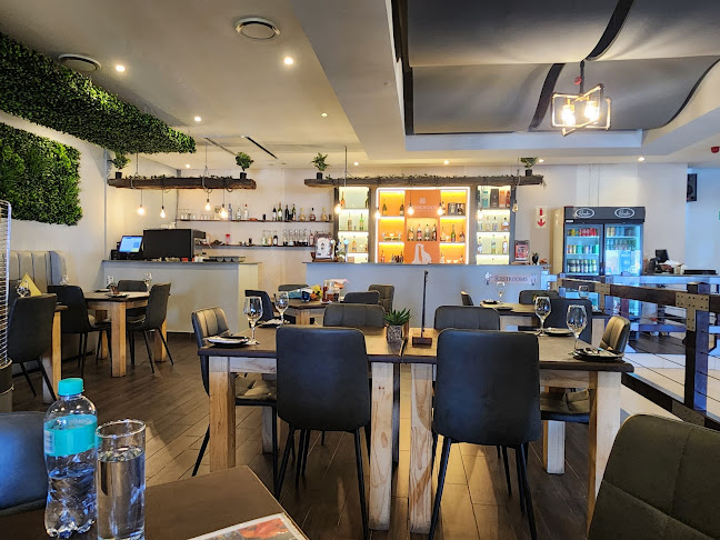 Comentarii opinii despre The Warricker Restaurant