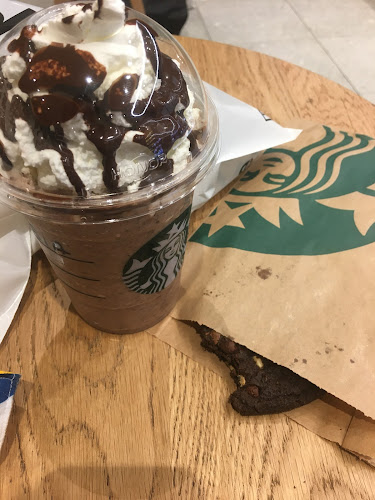 Comentarii opinii despre Starbucks Cavendish Square