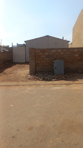 Opinii despre Tsotetsi Bottle Store în Soweto - Hospitality and gastronomy