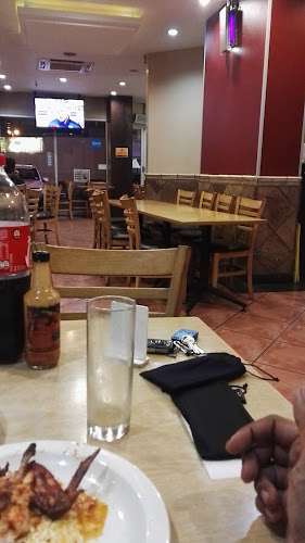 Opinii despre Mochachos Chicken Villages în Durban - Hospitality and gastronomy