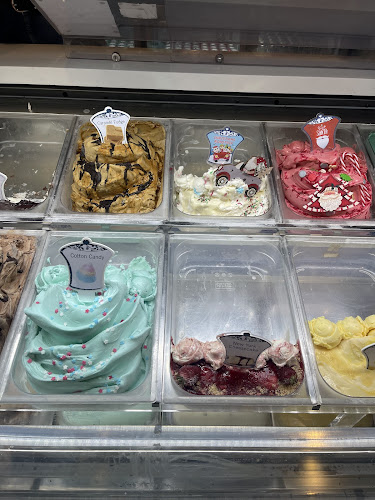 Aroma Coffee Roastery - The Village HazelWood - Hospitality and gastronomy