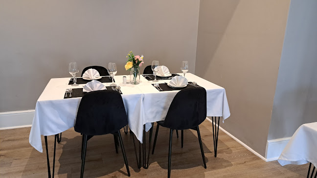 Phaka Restaurant - Hospitality and gastronomy