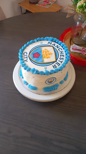 Comentarii opinii despre Christybakery. We do all occasions Cake. wedding cakes specialist