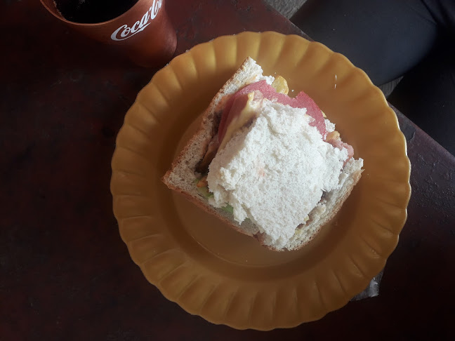 Comentarii opinii despre B-Khomms Kota & Chips