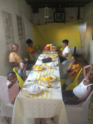 Comentarii opinii despre Maputo tarven and food