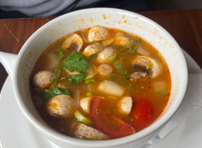 Comentarii opinii despre Yindee's best traditional Thai food in Kloof street dining district