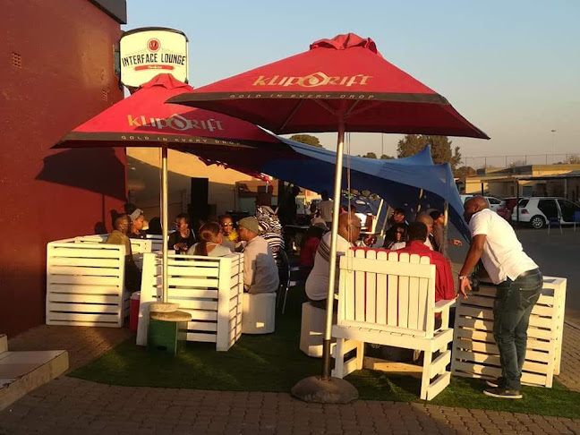 Interface Lounge - Thembisa