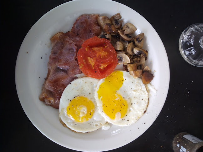 Comentarii opinii despre Bee Jay's Restaurant