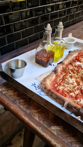 Comentarii opinii despre The Dog's Bollocks at YARD