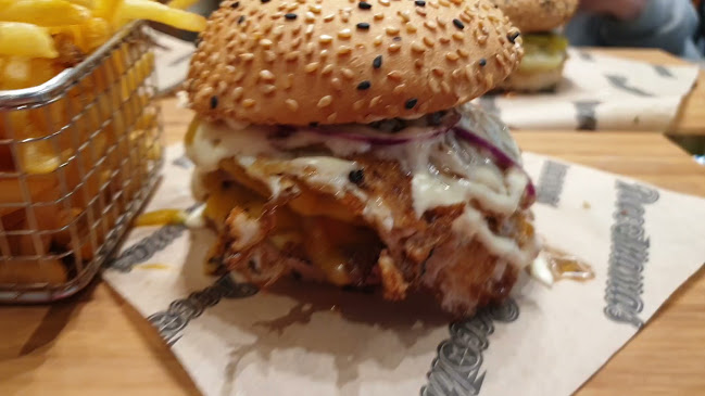 Shop 116, Kenilworth Centre, Doncaster Rd, Kenilworth, Cape Town, 7506