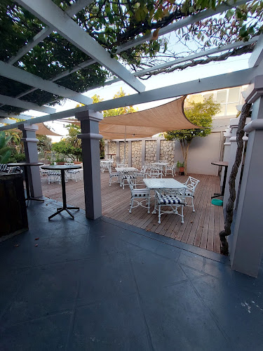 Blue Bay Café at Blue Bay Lodge