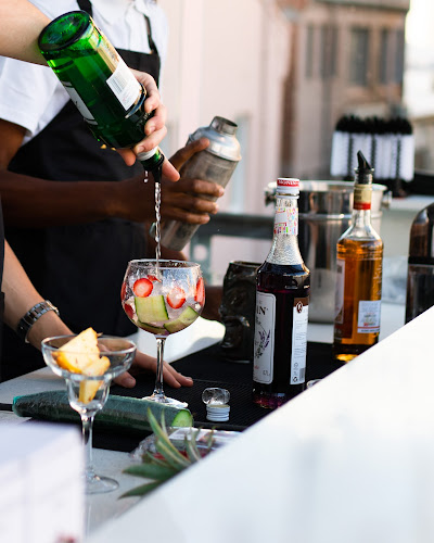 Comentarii opinii despre Allure Rooftop Lounge