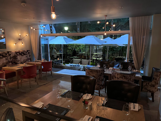 Opinii despre Mint Restaurant & Terrace în Cape Town - Hospitality and gastronomy
