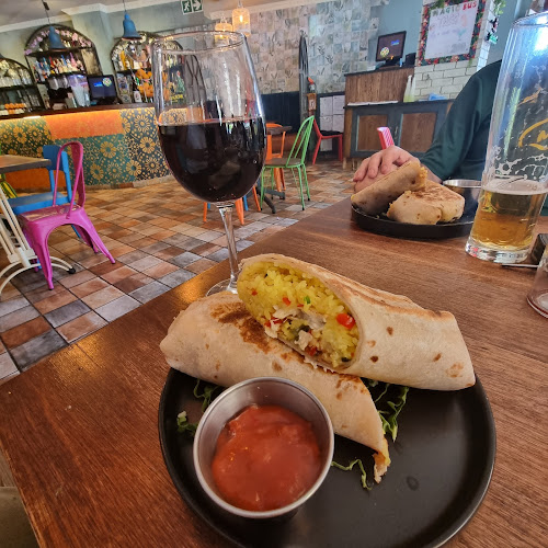 Magic Bus - Latino Street Grill - Hospitality and gastronomy