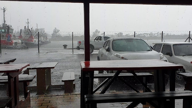 K N K CURRIES - Richards Bay