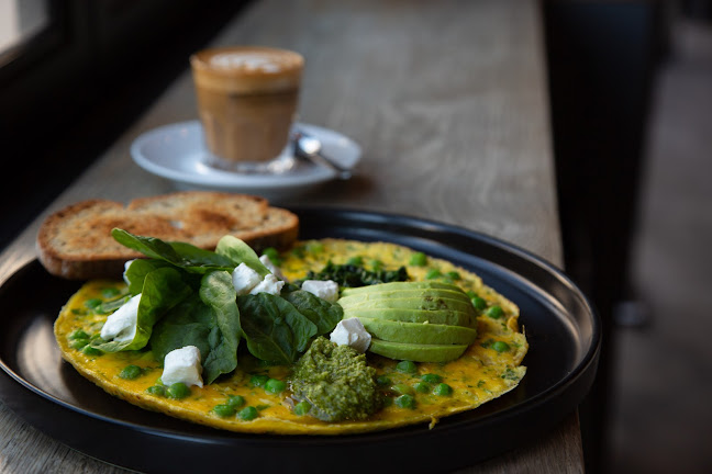 Opinii despre Bootlegger The Zone Halaal în Johannesburg - Hospitality and gastronomy