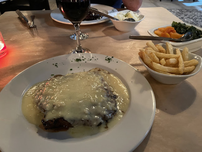 Opinii despre Brad's Grill Sea Point în Cape Town - Hospitality and gastronomy