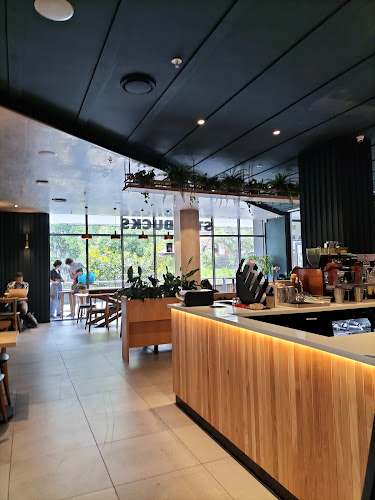 Cnr Main and, Rosendale Rd, Rondebosch, Cape Town, 7700, Rondebosch, Cape Town, 8001