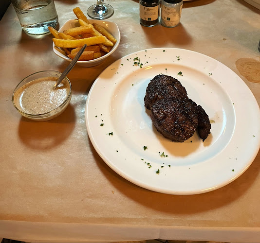 Opinii despre Brad's Grill Sea Point în Cape Town - Hospitality and gastronomy