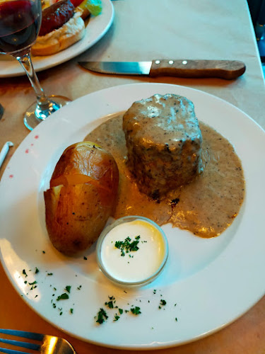 Brad's Grill Sea Point - Hospitality and gastronomy