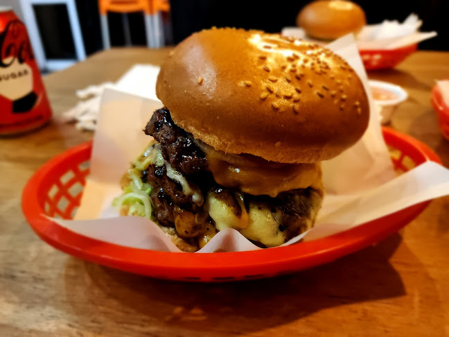 Woodies Burgers - Hospitality and gastronomy
