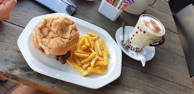 Opinii despre DAM Pub and Diner. în Worcester - Hospitality and gastronomy