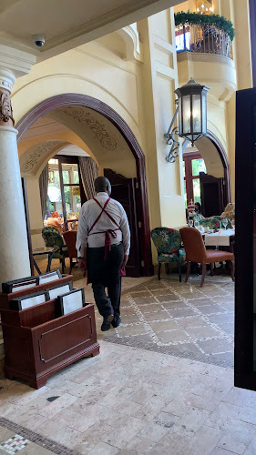Opinii despre Medeo Restaurant at The Palazzo în Johannesburg - Hospitality and gastronomy