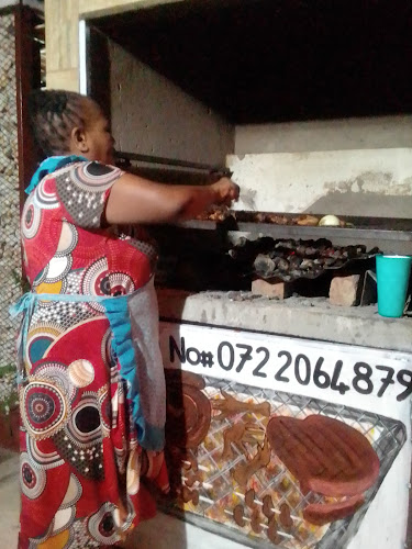 Comentarii opinii despre Phindom's & Mduzol's Shisa Nyama