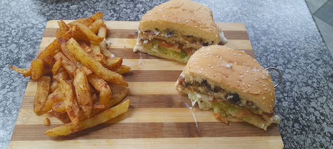 Comentarii opinii despre Akhalwaya's Delights Durban