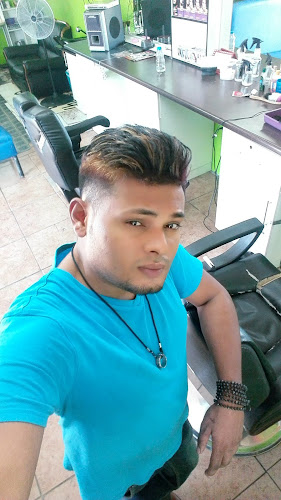 Shaikh's Centre, Shortbridge Pl, Stonebridge, Phoenix, 4068