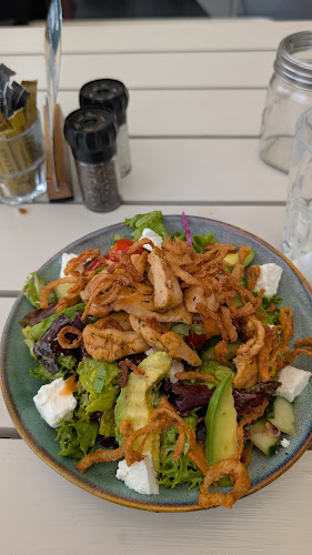 cnr Upper Orange &, Montrose Ave, Oranjezicht, Cape Town, 8001