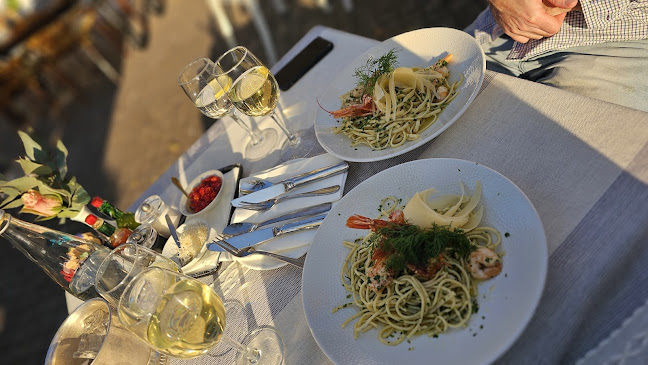 Comentarii opinii despre Olives and Plates Wits Club and Conference