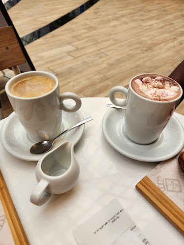 vida e caffè Pavilion - Hospitality and gastronomy