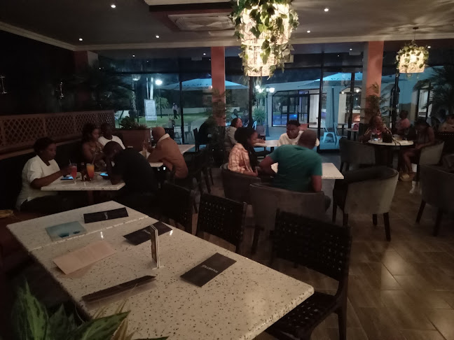 Comentarii opinii despre Mmabatho Palms