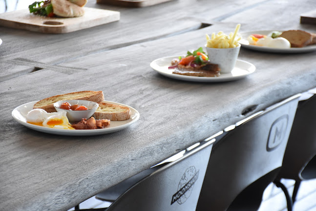 Opinii despre Moonshot Café în Pretoria - Hospitality and gastronomy