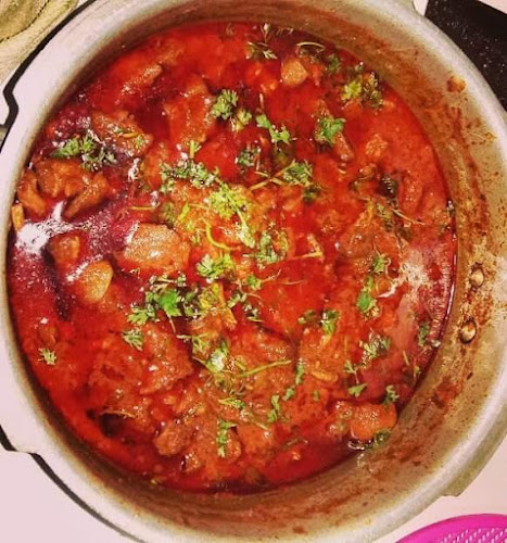 Comentarii opinii despre Brother Curry house