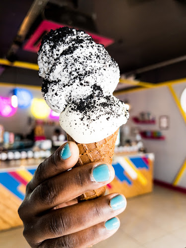 Crumbs And Cream - Cape Town