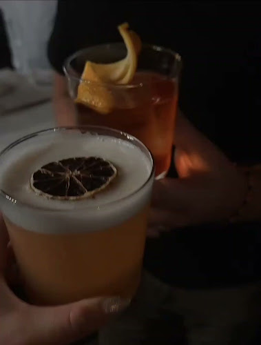 Una Más - Mezcaleria