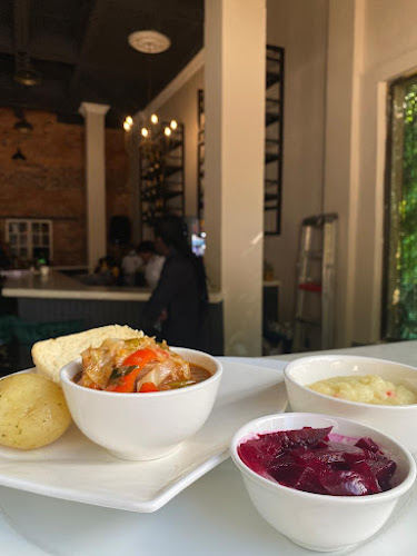 Comentarii opinii despre Home Ground Restaurant