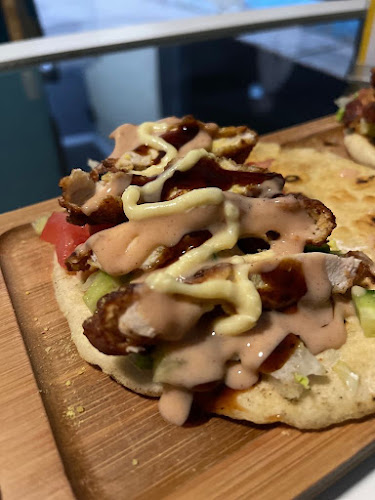 Opinii despre Kth_Avenue în Thembisa - Hospitality and gastronomy