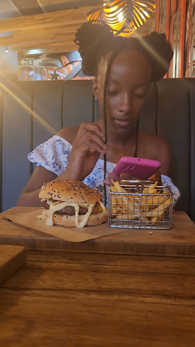 RocoMamas Grove Mall - Hospitality and gastronomy